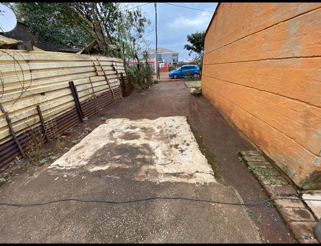 2 BEDROOM HOUSE FOR SALE IN PALM RIDGE EXT 2